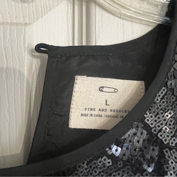 Urban Outfitters Free People Sequin top - Picture 2 of 3